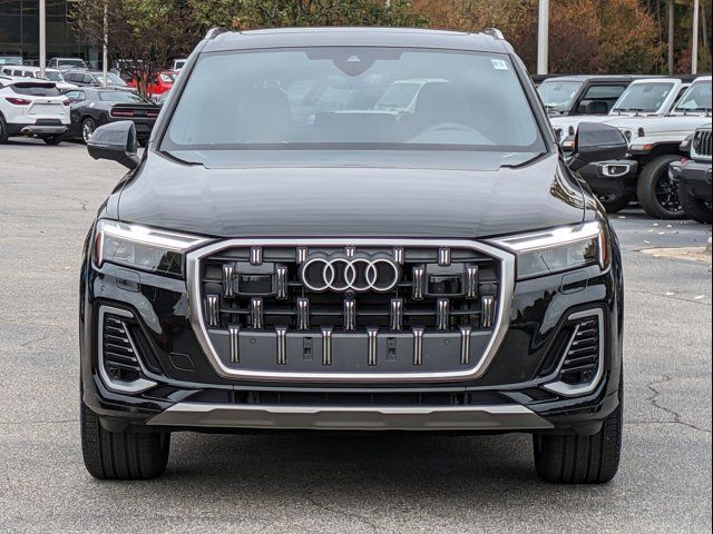 2025 Audi Q7 Premium