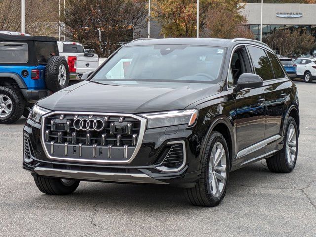 2025 Audi Q7 Premium