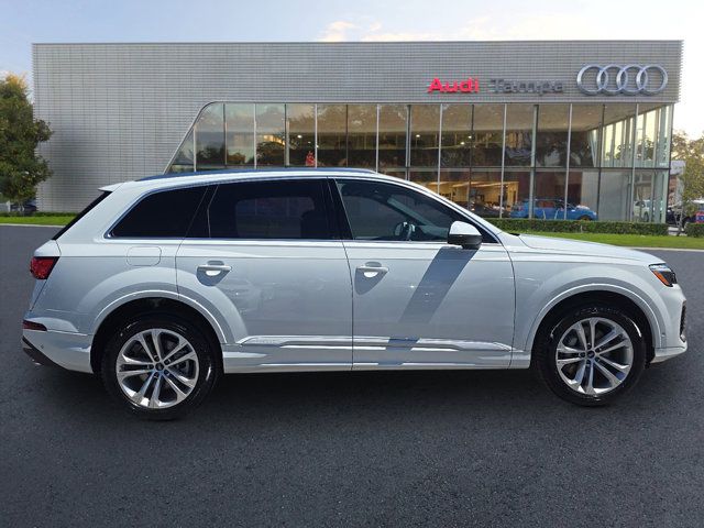 2025 Audi Q7 Premium