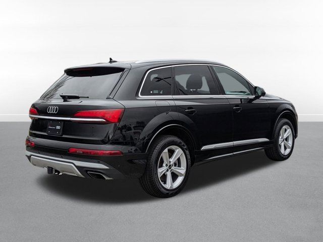 2025 Audi Q7 Premium