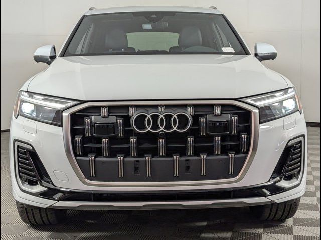 2025 Audi Q7 Premium