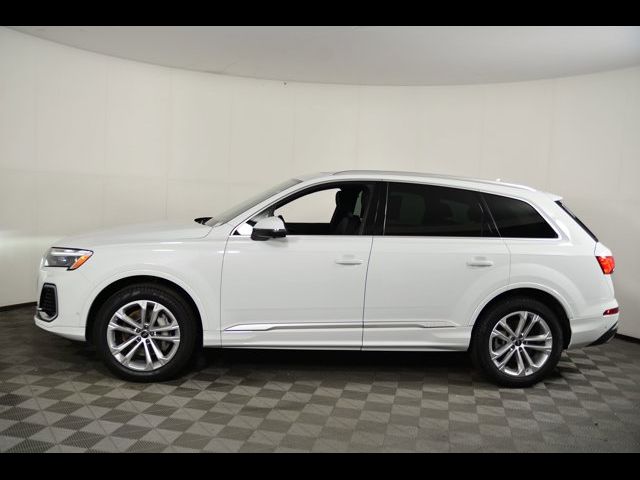 2025 Audi Q7 Premium