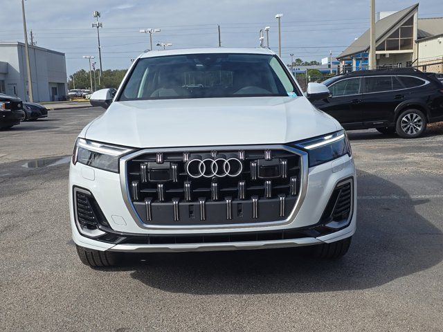 2025 Audi Q7 Premium