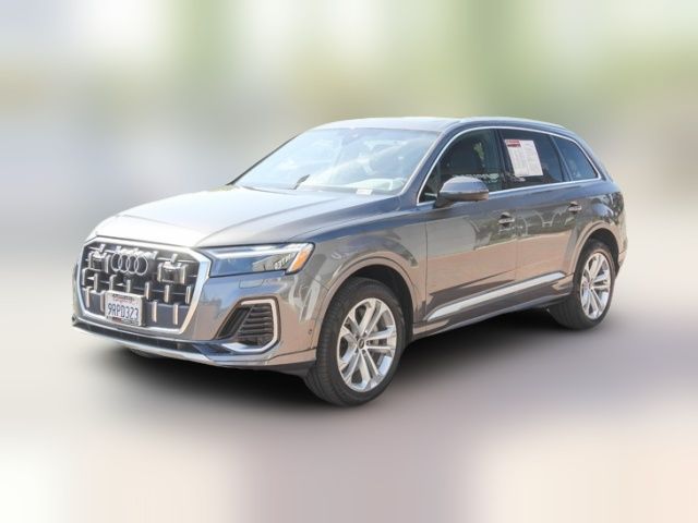 2025 Audi Q7 Premium