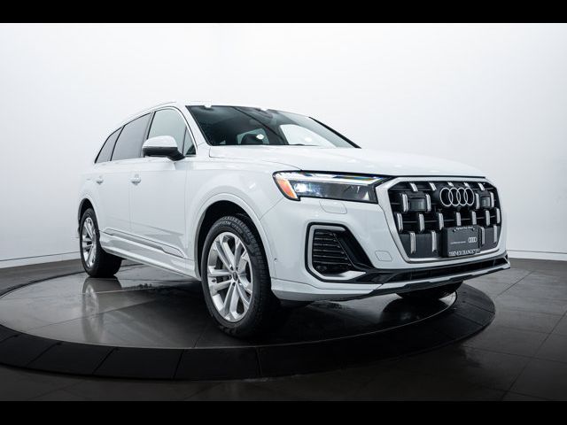 2025 Audi Q7 Premium