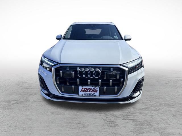 2025 Audi Q7 Premium