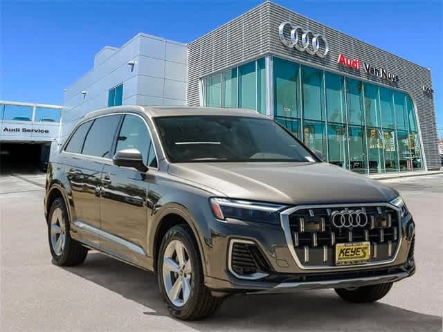 2025 Audi Q7 Premium