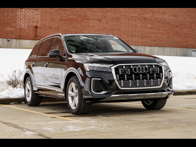 2025 Audi Q7 Premium