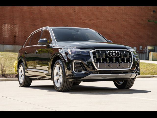 2025 Audi Q7 Premium