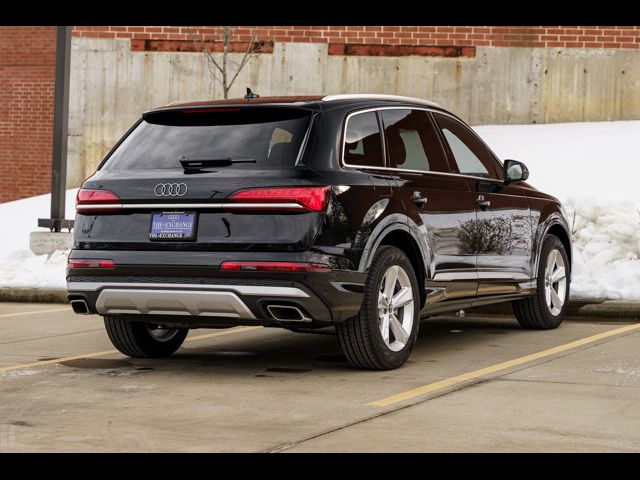 2025 Audi Q7 Premium