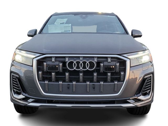 2025 Audi Q7 Premium