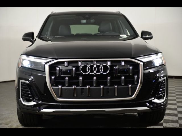 2025 Audi Q7 Premium