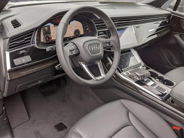 2025 Audi Q7 Premium