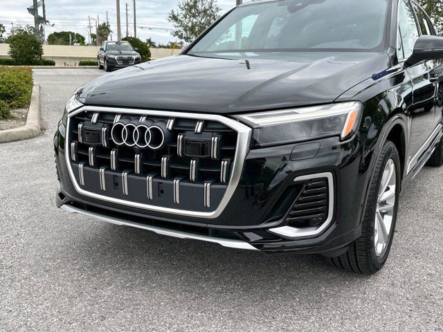 2025 Audi Q7 Premium