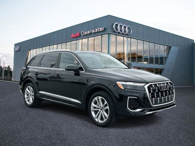 2025 Audi Q7 Premium