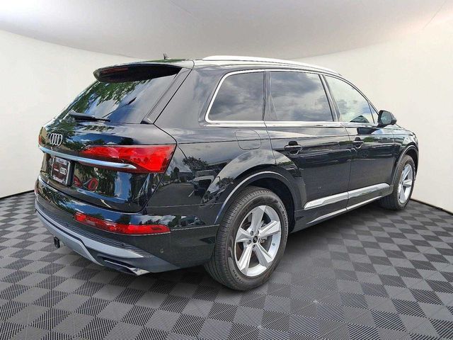 2025 Audi Q7 Premium