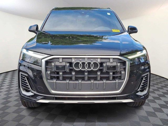 2025 Audi Q7 Premium
