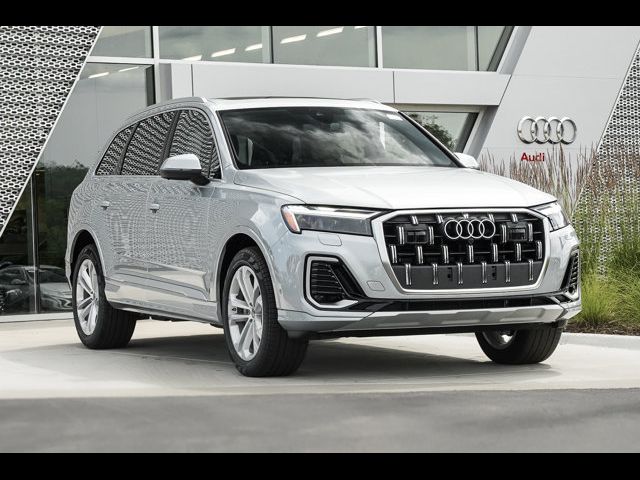 2025 Audi Q7 Premium