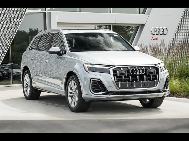 2025 Audi Q7 Premium