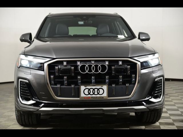 2025 Audi Q7 Premium