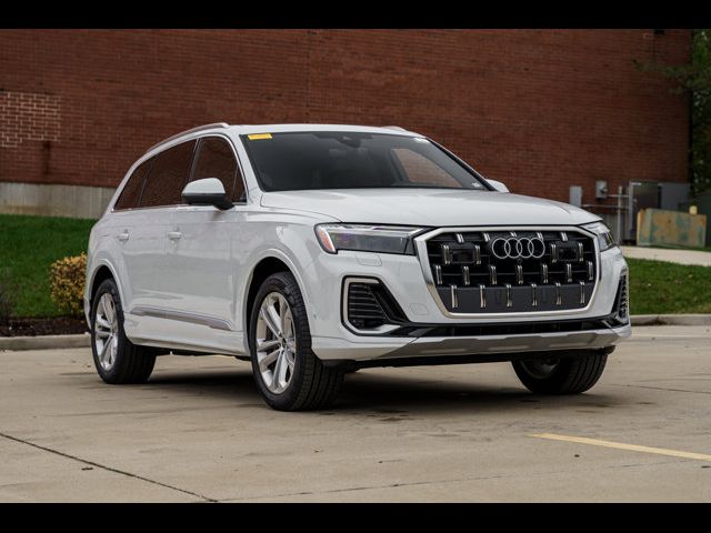 2025 Audi Q7 Premium