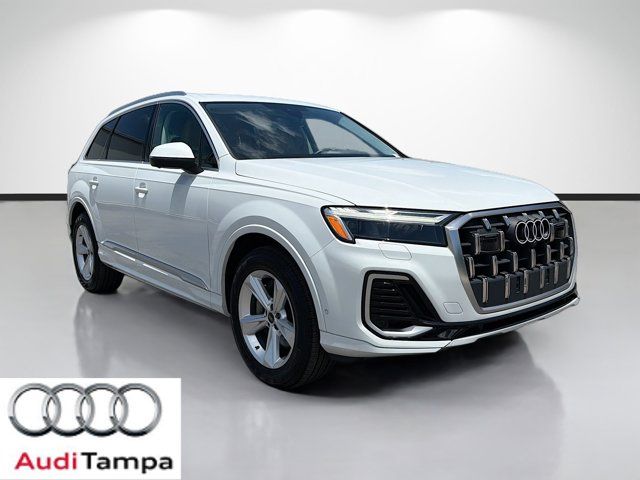 2025 Audi Q7 Premium