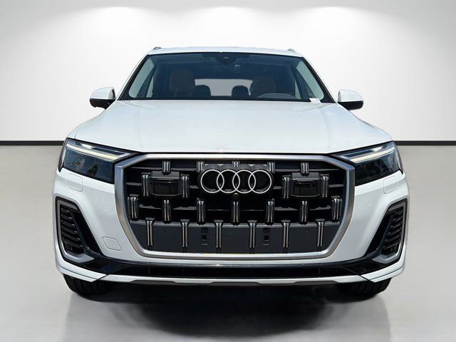 2025 Audi Q7 Premium