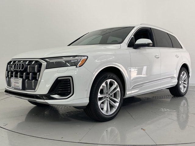 2025 Audi Q7 Premium