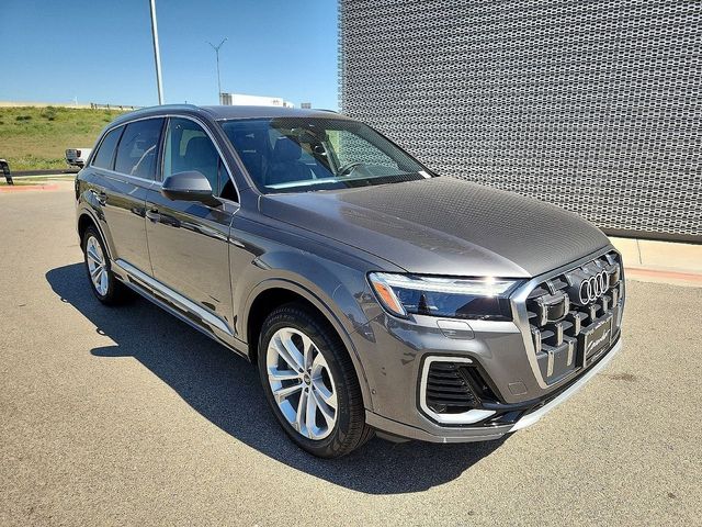 2025 Audi Q7 Premium