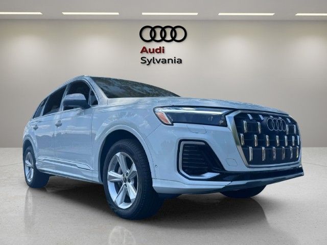 2025 Audi Q7 Premium