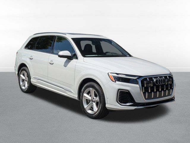 2025 Audi Q7 Premium