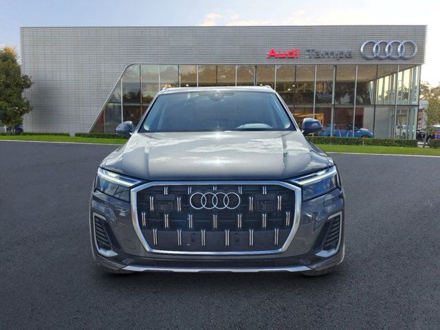 2025 Audi Q7 Premium