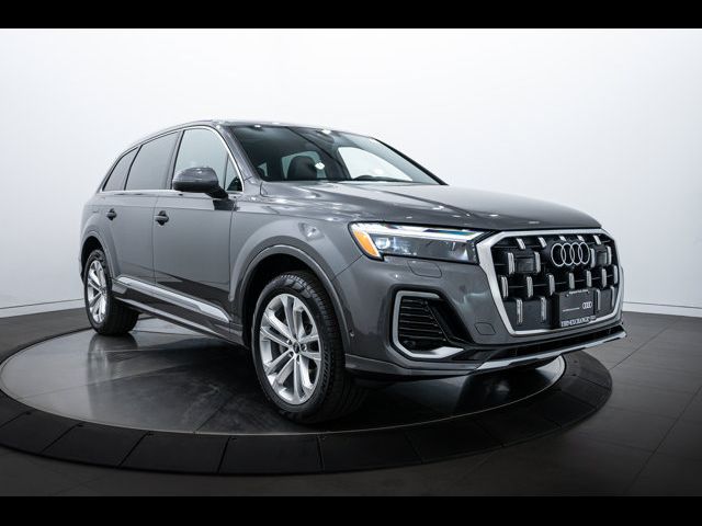 2025 Audi Q7 Premium