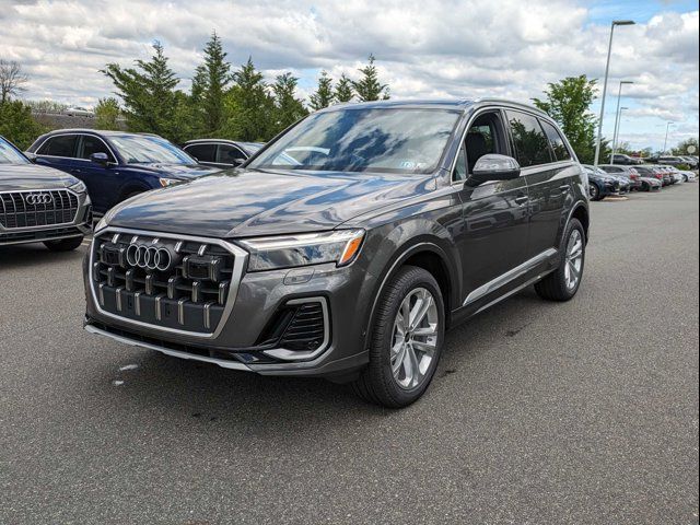 2025 Audi Q7 Premium