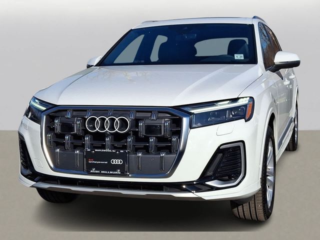 2025 Audi Q7 Premium