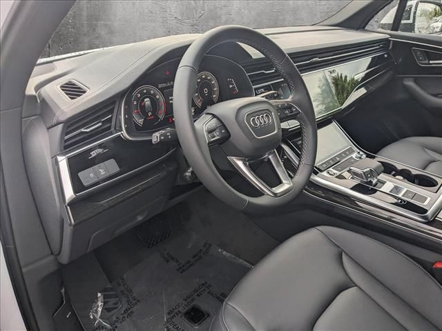 2025 Audi Q7 Premium