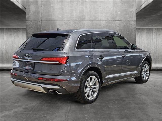 2025 Audi Q7 Premium