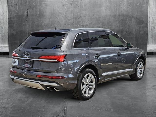 2025 Audi Q7 Premium