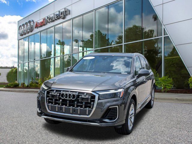 2025 Audi Q7 Premium