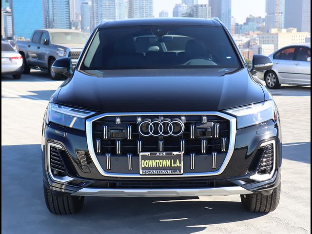 2025 Audi Q7 Premium