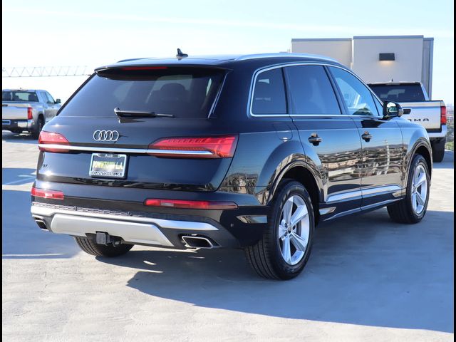 2025 Audi Q7 Premium