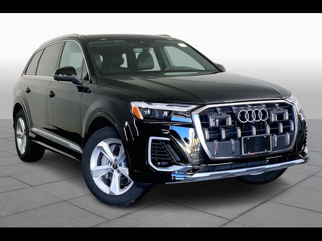 2025 Audi Q7 Premium