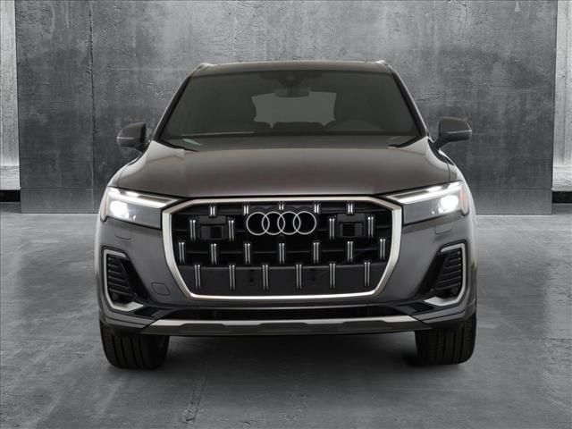 2025 Audi Q7 Premium