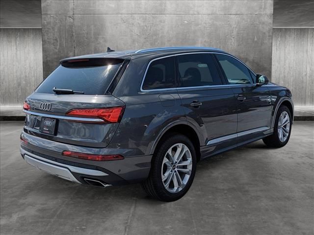 2025 Audi Q7 Premium