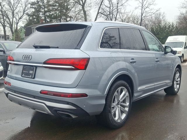 2025 Audi Q7 Premium