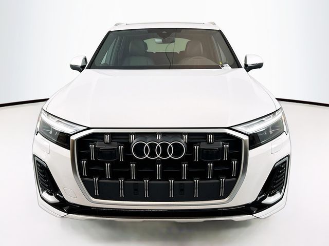 2025 Audi Q7 Premium