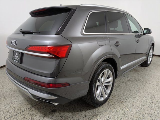 2025 Audi Q7 Premium