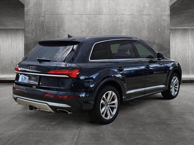 2025 Audi Q7 Premium