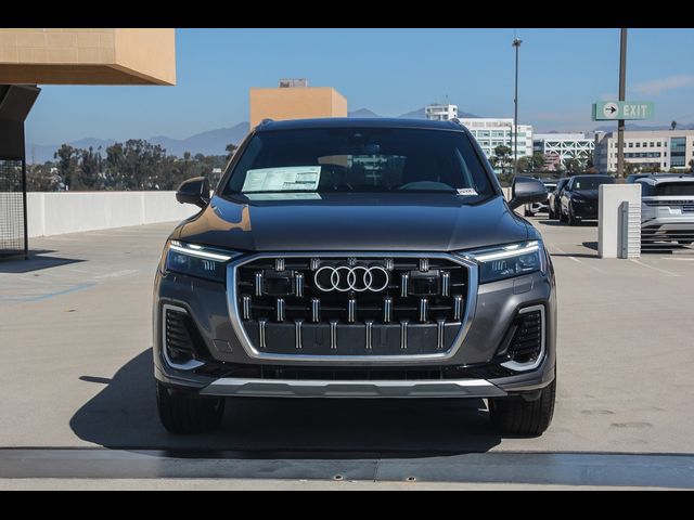 2025 Audi Q7 Premium