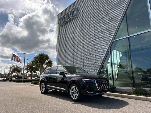 2025 Audi Q7 Premium